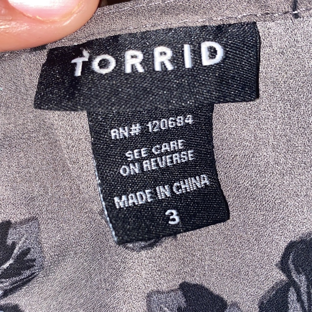 Torrid Top - Picture 3 of 3